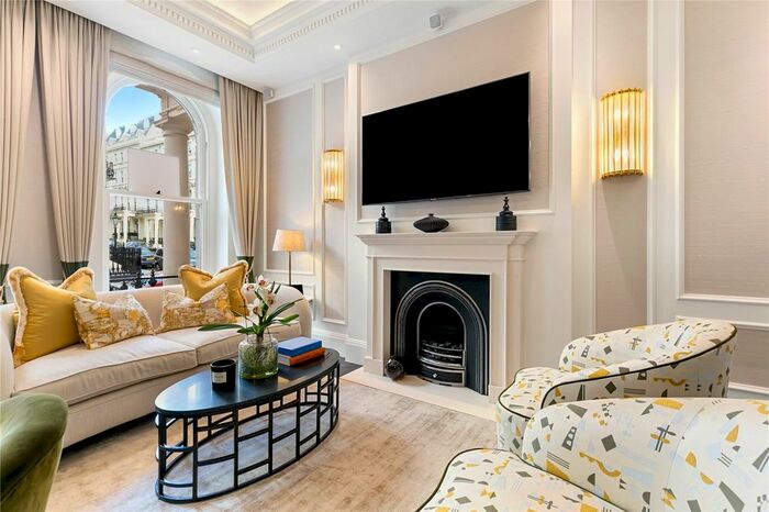 2 Bedroom Flat To Rent In Prince Of Wales Terrace, Kensington, W8