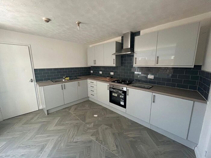 6 Bedroom Terraced House To Rent In Cranbourne Street, Hull, HU3