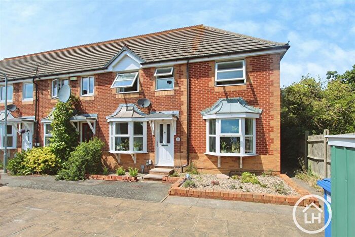 4 Bedroom End Terrace House For Sale In Walsby Drive, Sittingbourne, ME10