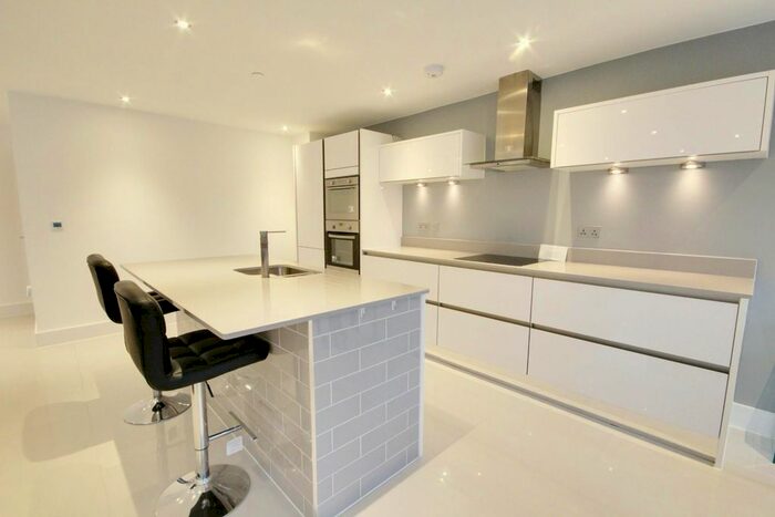 4 Bedroom Detached House To Rent In The Wharf House, Ware, SG12