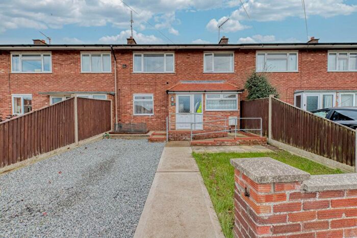 3 Bedroom Terraced House For Sale In Wadham Road, Gorleston, NR31