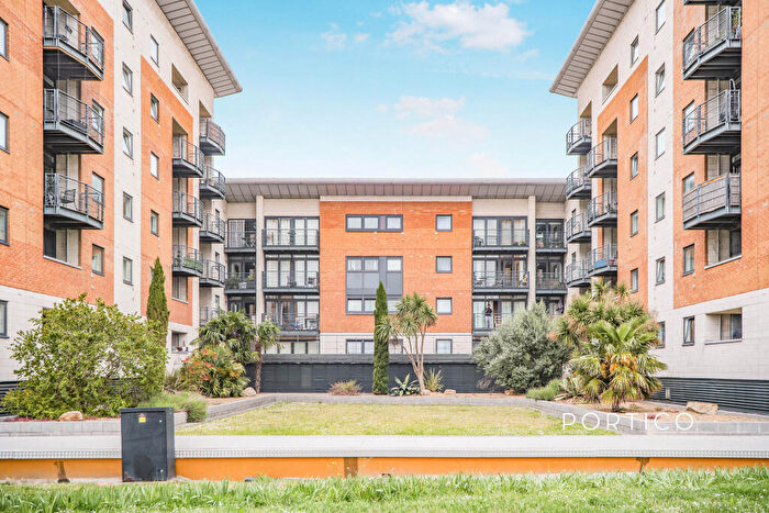 2 Bedroom Flat To Rent In Fishguard Way, Galleons Lock, London, E16