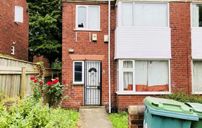 4 Bedroom Property To Rent In Kelso Gardens, Leeds, LS2