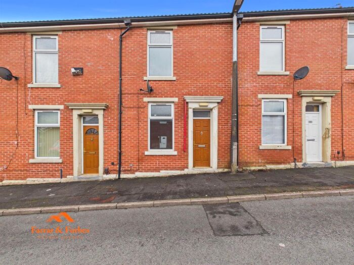 3 Bedroom Terraced House To Rent In Lawrence Street, Blackburn, BB2