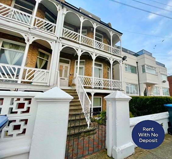 1 Bedroom Flat To Rent In Minnis Road, Minnis Bay, Birchington, Kent, CT7