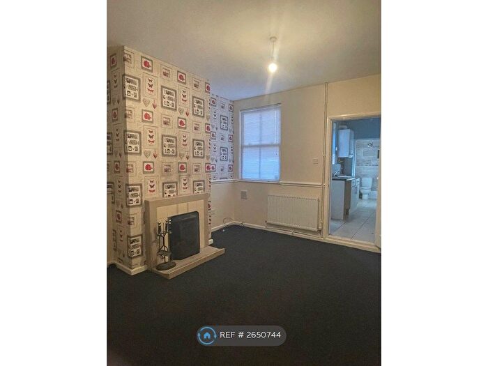 3 Bedroom Terraced House To Rent In Coronation Street, Shropshire, WV16