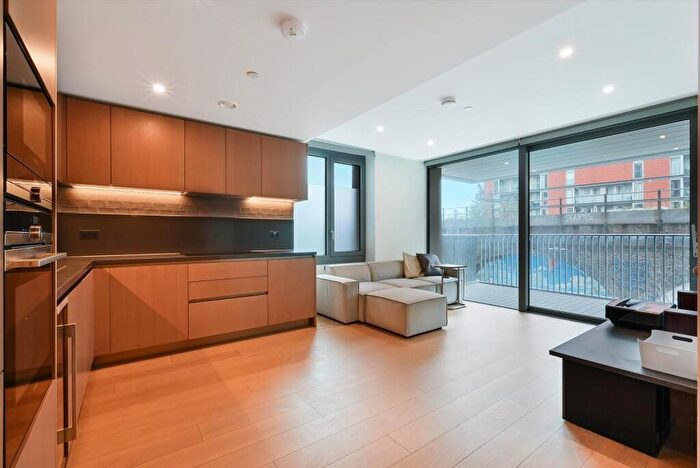 3 Bedroom Flat To Rent In Bowden House, Palmer Road, Prince Of Wales, SW11