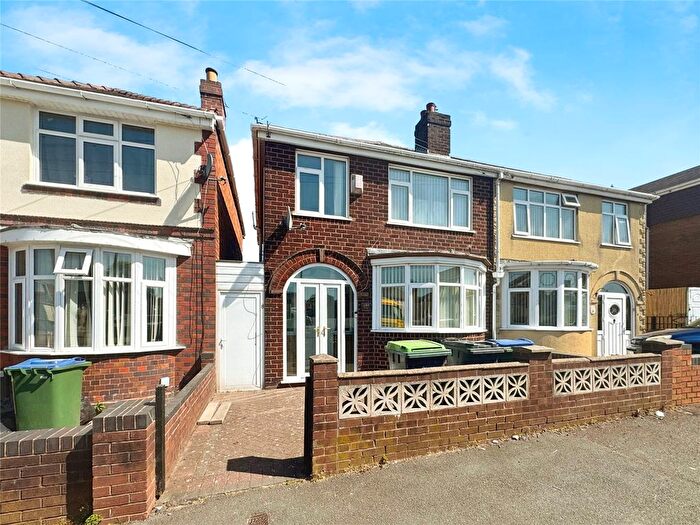 4 Bedroom Semi-Detached House To Rent In Bagnall Street, Ocker Hill, Tipton, West Midlands, DY4