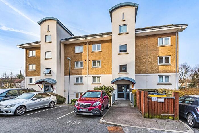 2 Bedroom Flat To Rent In Chichester Wharf Erith, DA8