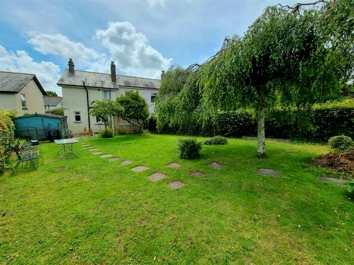 3 Bedroom Semi-Detached House For Sale In North Street, Launceston, PL15