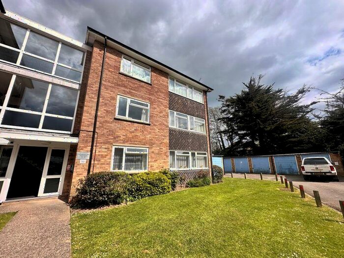 2 Bedroom Flat To Rent In Carlingford Court, Bognor Regis, PO21