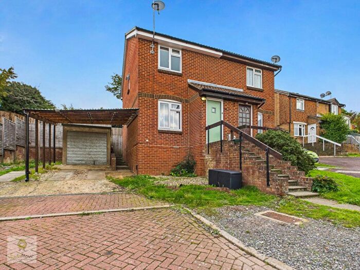 2 Bedroom Semi-Detached House For Sale In Wittersham Close, Chatham, ME5