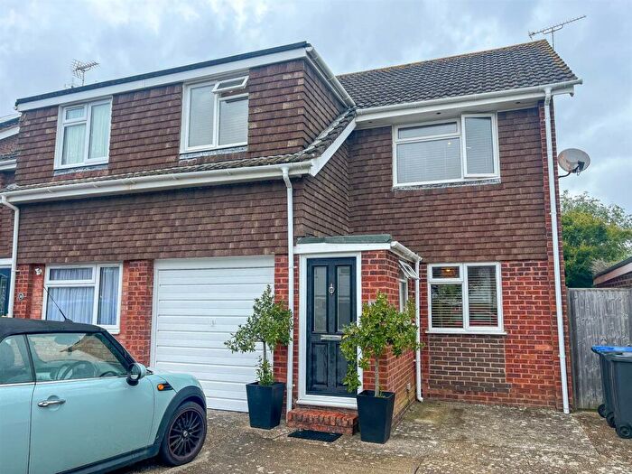 3 Bedroom Semi-Detached House To Rent In The Ridings, Burgess Hill, RH15