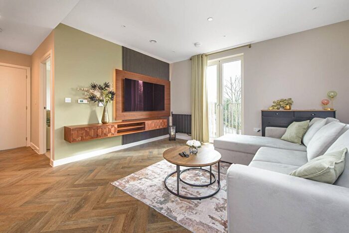 1 Bedroom Flat For Sale In Medawar Drive, Mill Hill, London, NW7