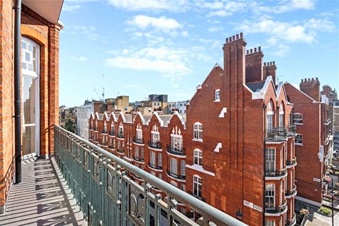 3 Bedroom Flat To Rent In Portman Mansions, Marylebone, W1U