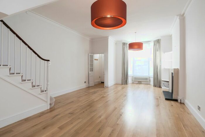 3 Bedroom Terraced House To Rent In Princedale Road, London, W11