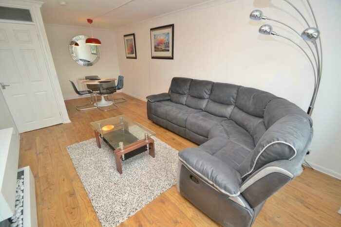 2 Bedroom Flat To Rent In Ashley Cross, BH14