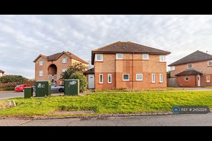 3 Bedroom Semi-Detached House To Rent In Engaine Drive, Shenley Church End, Milton Keynes, MK5