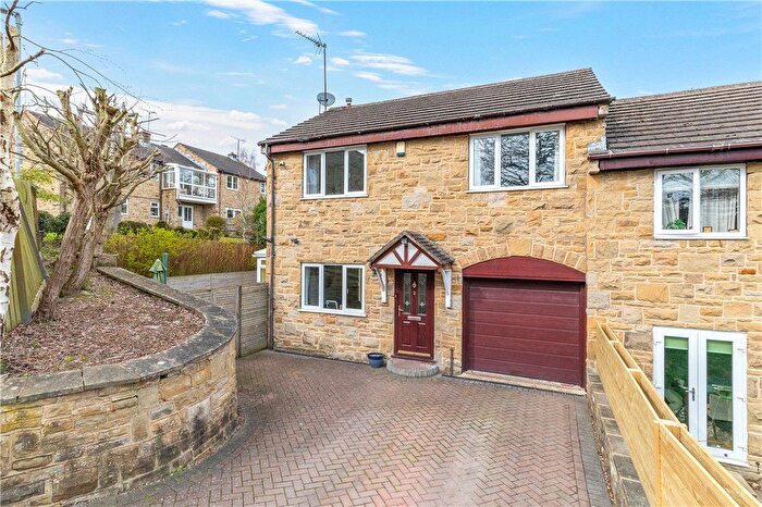 4 Bedroom Detached House For Sale In East Causeway Crescent, Leeds, West Yorkshire, LS16