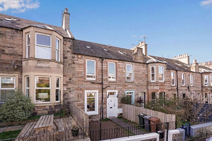 1 Bedroom Flat For Sale In Noble Place, Edinburgh, EH6