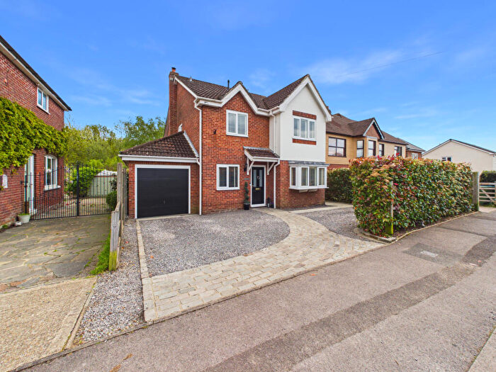 3 Bedroom Detached House For Sale In Fleet End Road, Warsash, SO31