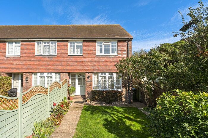 3 Bedroom End Terrace House For Sale In Horsham Road, Findon Village, Worthing, West Sussex, BN14