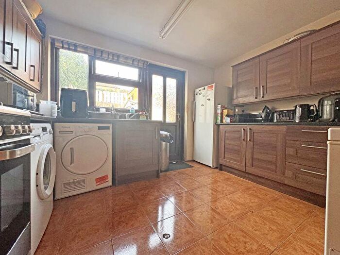 3 Bedroom End Of Terrace House For Sale In Greswold Street, West Bromwich, B71