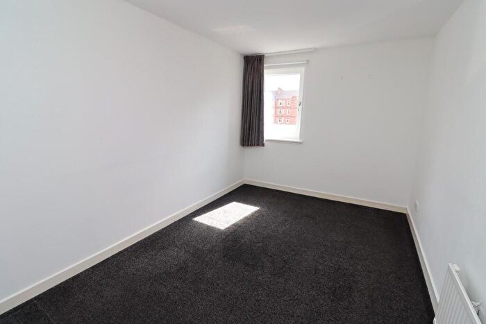 1 Bedroom Flat To Rent In Baker Street, Shawlands, Glasgow, G41