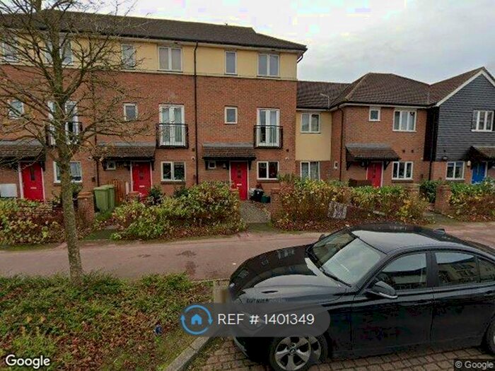 4 Bedroom Terraced House To Rent In Oakworth Avenue, Broughton, Milton Keynes, MK10