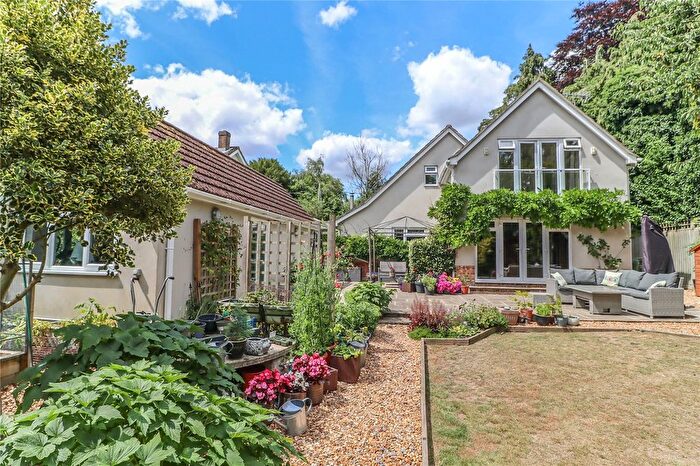 4 Bedroom Detached House For Sale In E Wildhern, Andover, Hampshire, SP11