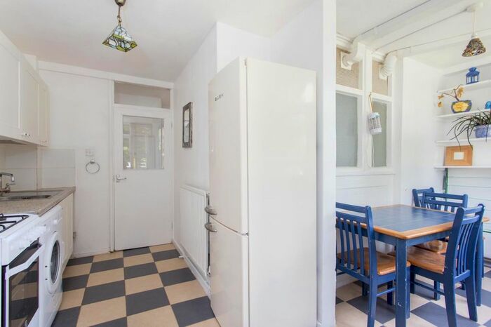 3 Bedroom Flat To Rent In Maitland Park Road, NW3