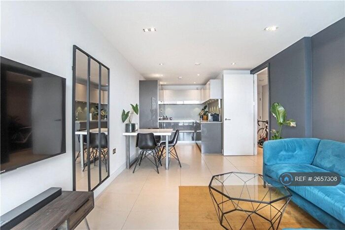 1 Bedroom Flat To Rent In The Spectrum Buildings, London, N1