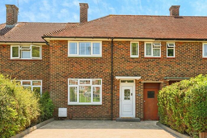 2 Bedroom Terraced House For Sale In Worsted Green, Redhill, Surrey, RH1