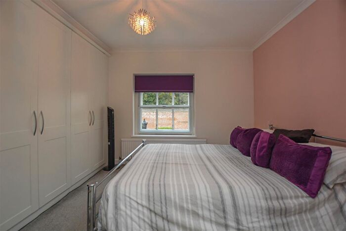 2 Bedroom Cottage For Sale In Thorndon Park, Ingrave, Brentwood, CM13