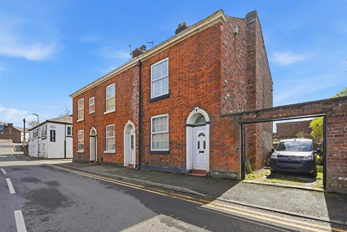 2 Bedroom End Of Terrace House For Sale In Windmill Street, Macclesfield, SK11