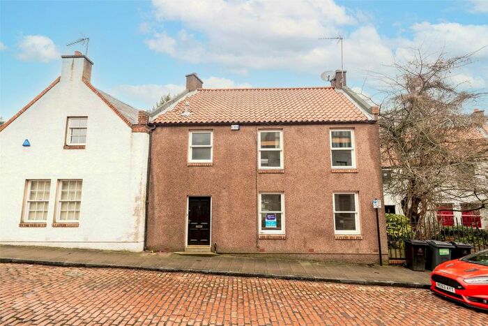 3 Bedroom Semi-Detached House To Rent In Don Street, Old Aberdeen, Aberdeen, AB24
