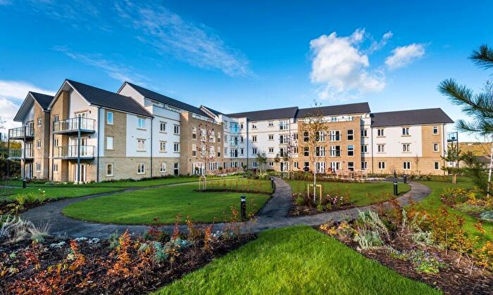2 Bedroom Apartment For Sale In Chesterton Court, Railway Road, Ilkley, LS29