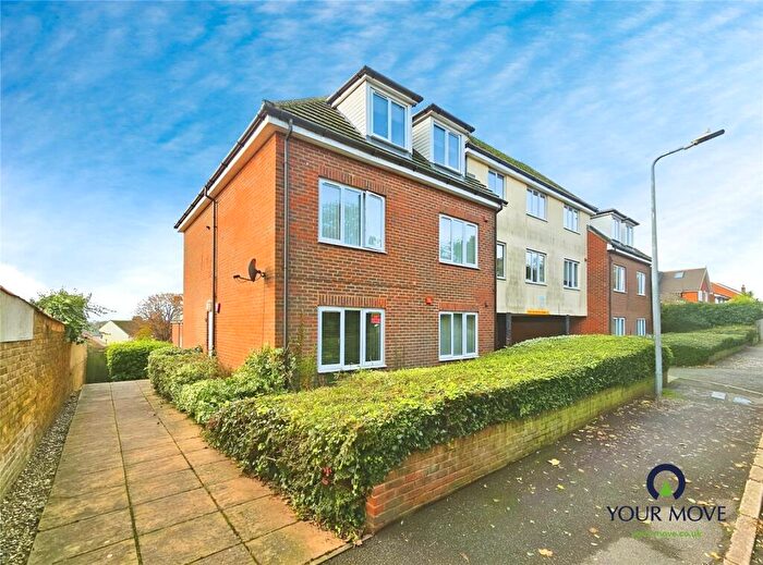 2 Bedroom Flat For Sale In Cecilia Road, Ramsgate, Kent, CT11