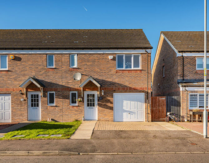 3 Bedroom Semi Detached House For Sale In Glenmill Crescent, Glasgow, G53