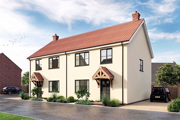 3 Bedroom Semi-Detached House For Sale In Alan Avenue, Newton Flotman, Norwich, NR15