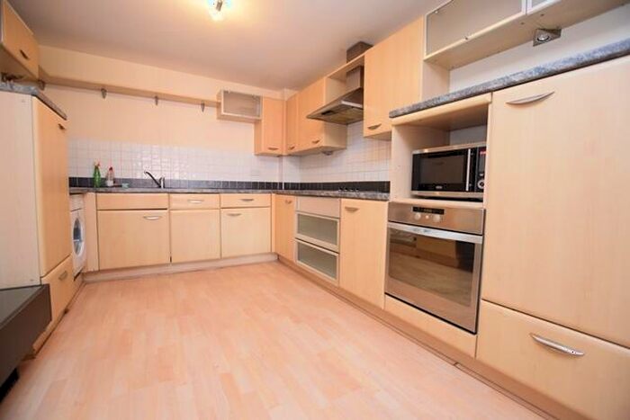 2 Bedroom Apartment To Rent In Royal Plaza, Westfield, Sheffield, S1