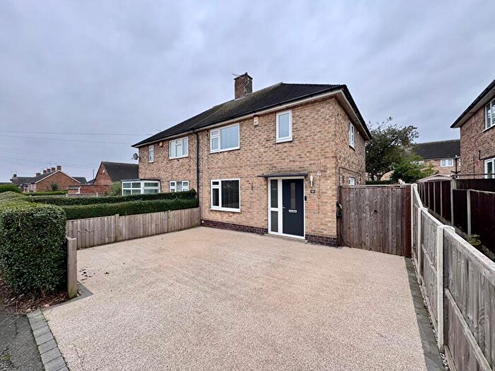 3 Bedroom Semi-Detached House To Rent In Pastures Avenue, Clifton, NG11