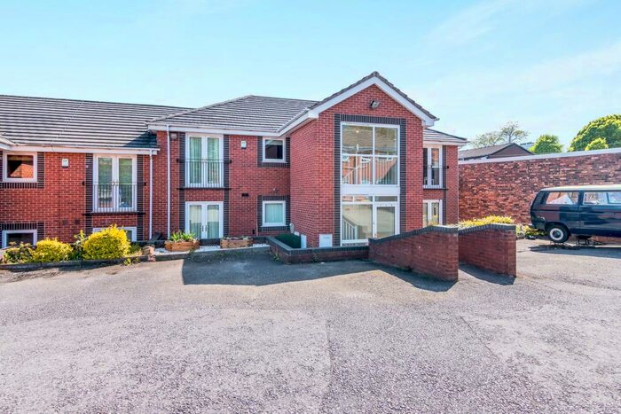 2 Bedroom Apartment To Rent In Stonepillar Court, Hanley, Stoke On Trent, ST1