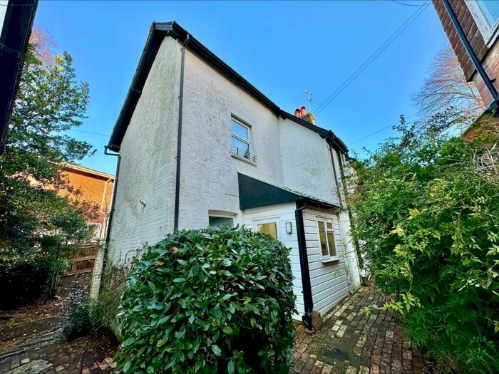 3 Bedroom House To Rent In Chaddesley House, Chaddesley Wood Road, Poole, BH13