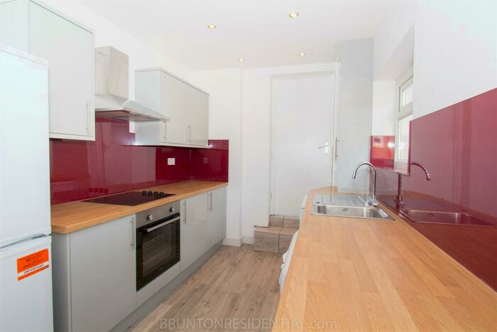 4 Bedroom Maisonette To Rent In £pppw - Trewhitt Road, Heaton, NE6