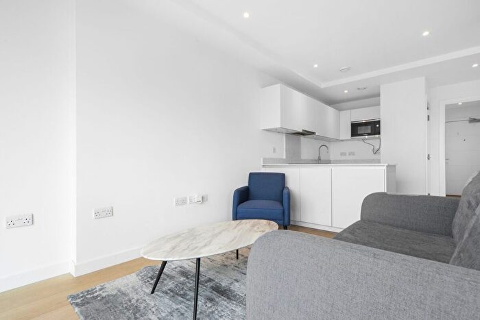 1 Bedroom Studio To Rent In Rodney Street, London, N1