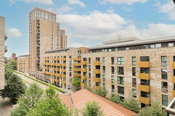 3 Bedroom Apartment To Rent In Seafarer Way, London, SE16