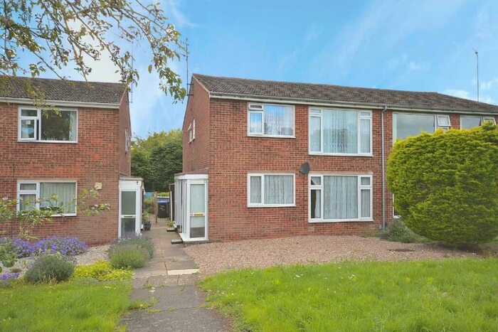 2 Bedroom Maisonette To Rent In Conifer Rise, Northampton, NN3