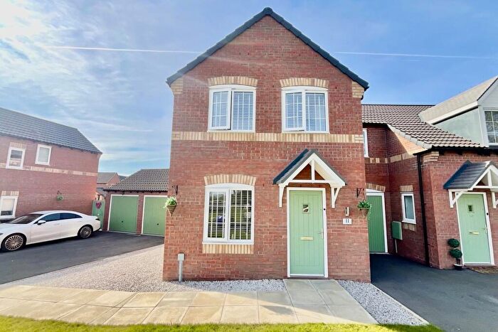 3 Bedroom Semi-Detached House For Sale In Osprey View, Langold, Worksop, S81
