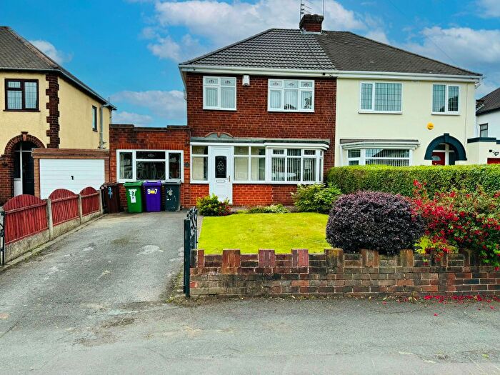 3 Bedroom Semi-Detached House To Rent In Mill Lane, Wednesfield, Wolverhampton, WV11